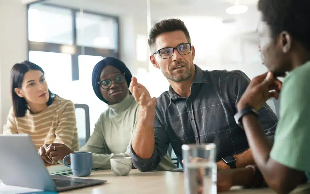 Leadership VS Management: Key Differences and Career Impact